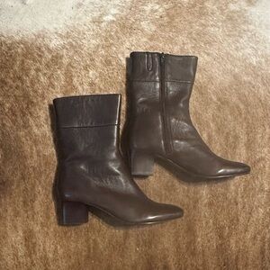 Antonio Melani Dark Chocolate Leather Short Boots Womens 8 1/2